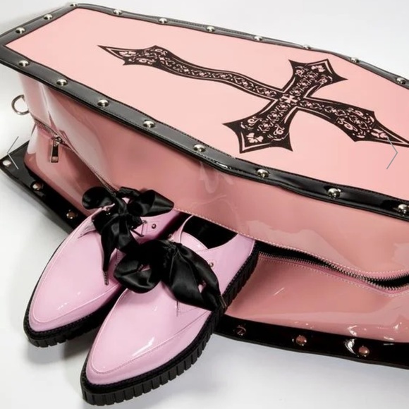 Widow Bewitched Dead Weight Coffin Weekender - Picture 5 of 5